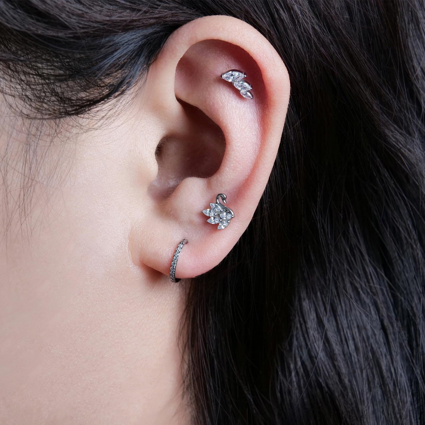 limerencia ASTM F136 Threadless Push in Titanium Earrings,Hypoallergenic Flat Back Cubic Zirconia G23 18G 6mm 8mm Body Piercing Studs for Cartilage Helix Tragus Conch(a pair)