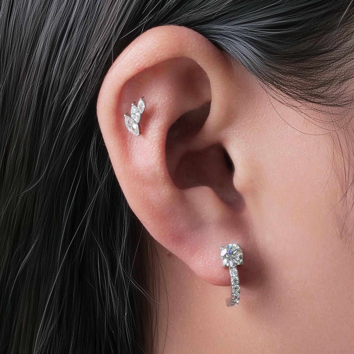 limerencia ASTM F136 Threadless Push in Titanium Earrings,Hypoallergenic Flat Back Cubic Zirconia G23 18G 6mm 8mm Body Piercing Studs for Cartilage Helix Tragus Conch(a pair)