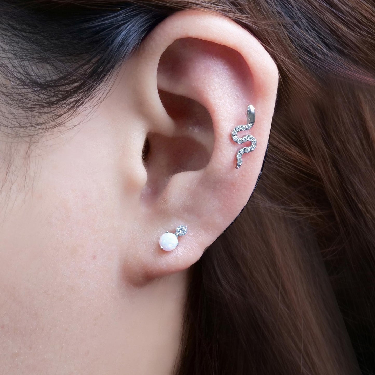 limerencia F136 Titanium Hypoallergenic Piercing Jewelry 18G 6mm 8mm 10mm Flat Back Internally Threaded Implant Grade Climber Stud Crawler Earrings For Cartilage,Tragus,Helix,Conch,Nose,Lip(1pc)