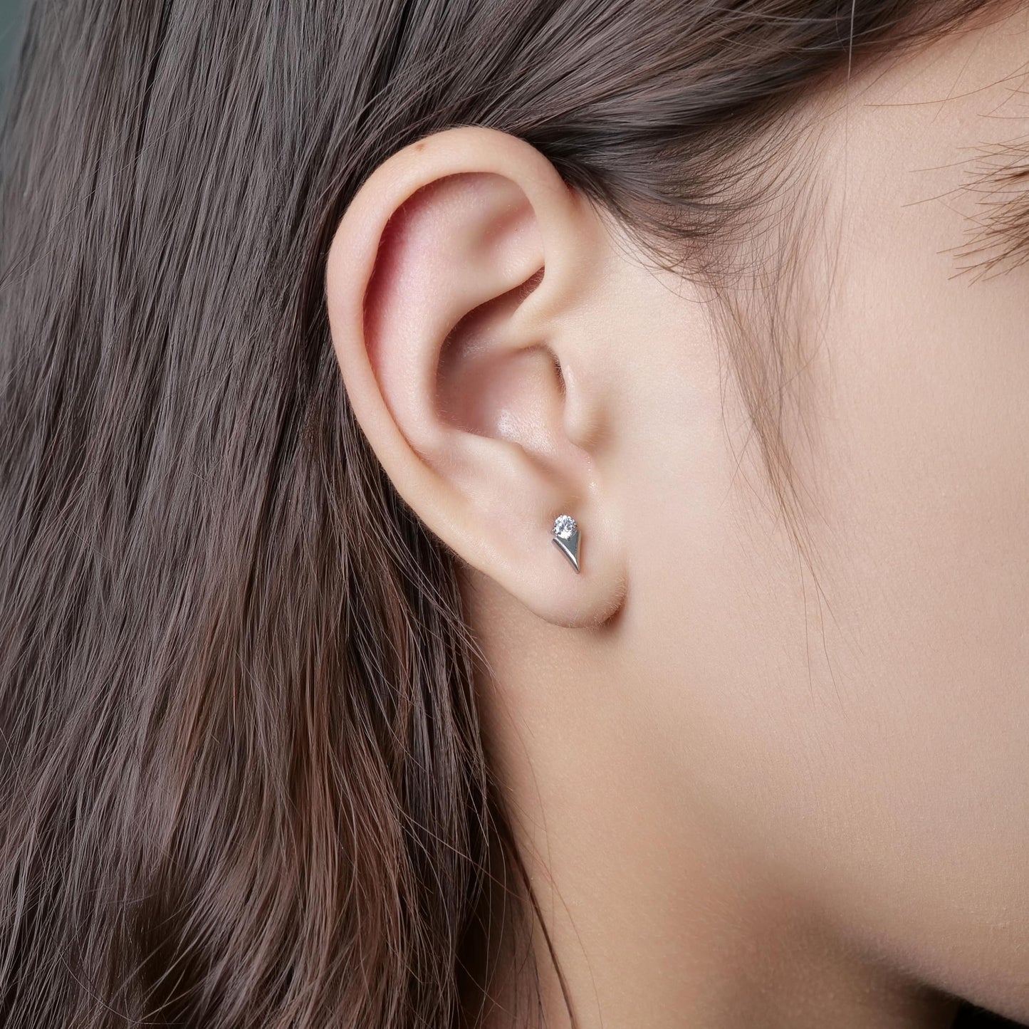 limerencia F136 Titanium Hypoallergenic Piercing Jewelry 18G 6mm 8mm 10mm Flat Back Internally Threaded Implant Grade Climber Stud Crawler Earrings For Cartilage,Tragus,Helix,Conch,Nose,Lip(1pc)